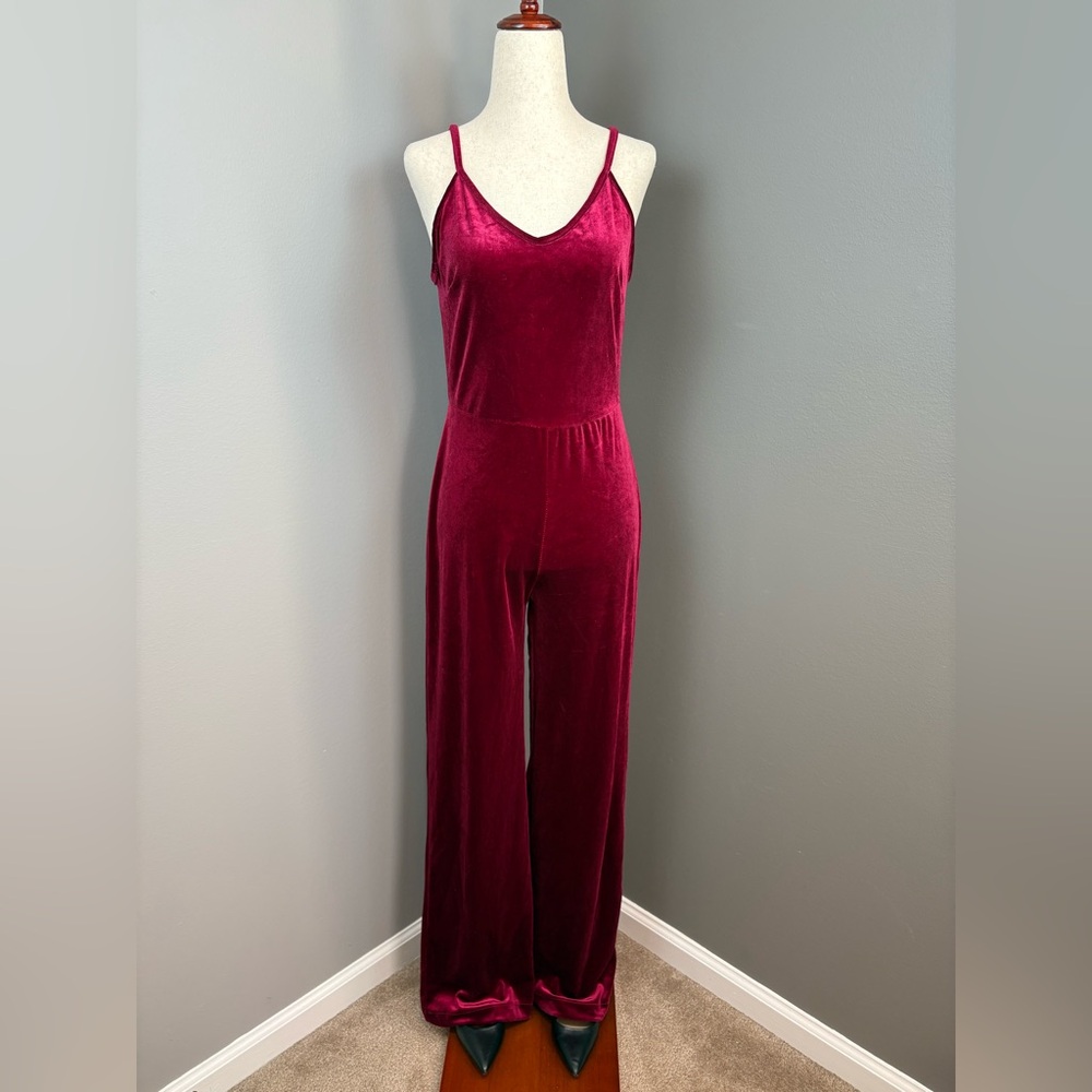 Co & Co Velvet Jumpsuit Size M Cherry Red Burgundy V Neck Spaghetti Straps Sexy
